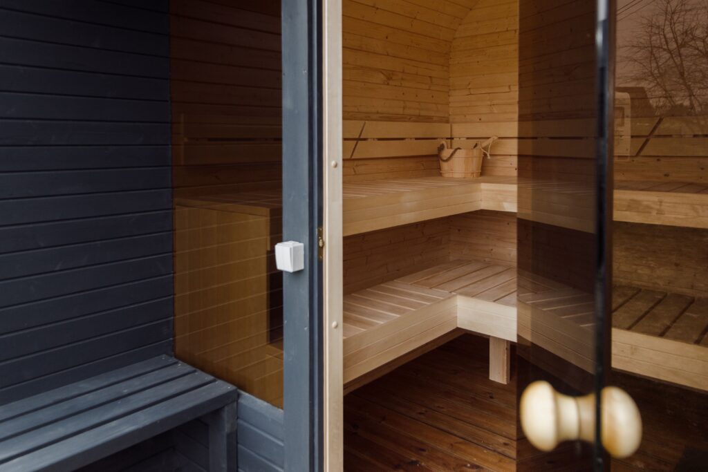 Halo Saunas Rejuvenation Quad Traditional Outdoor 4 to 6 Person Sauna