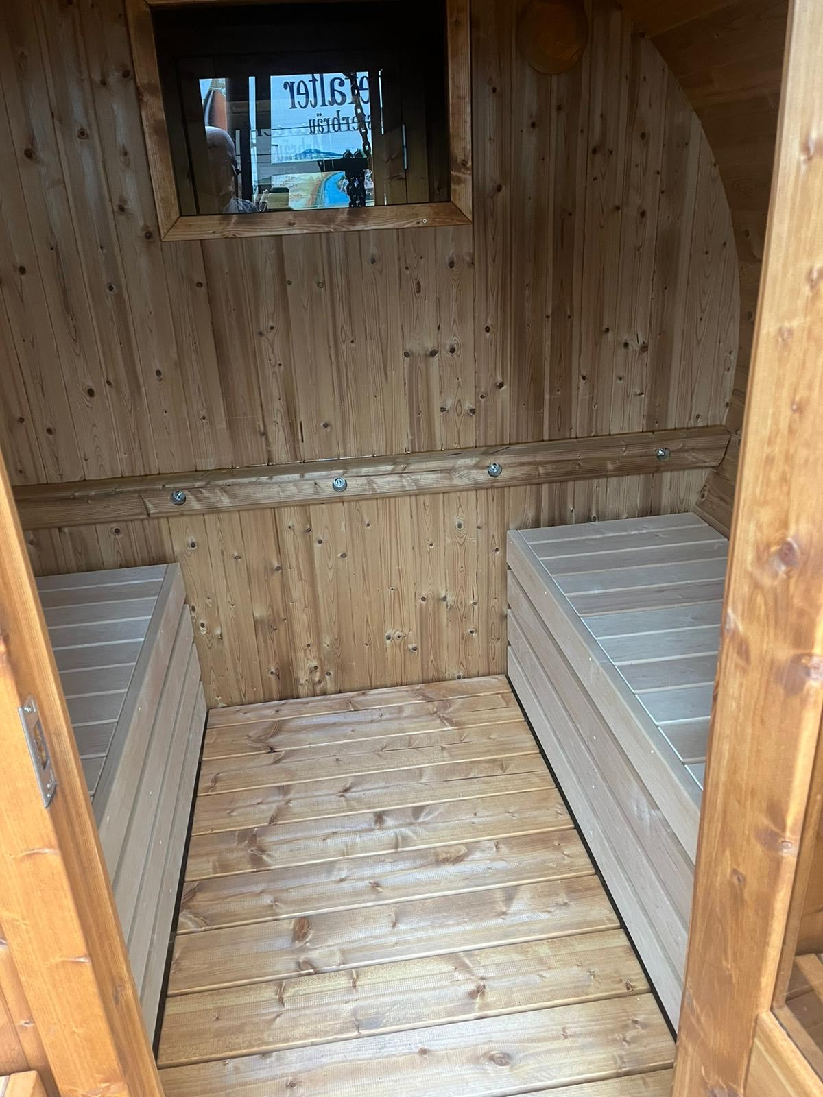 Halo Saunas Thermowood Barrel Sauna w/ Electric Heater 2 to 4 Person - Nuovo Luxury
