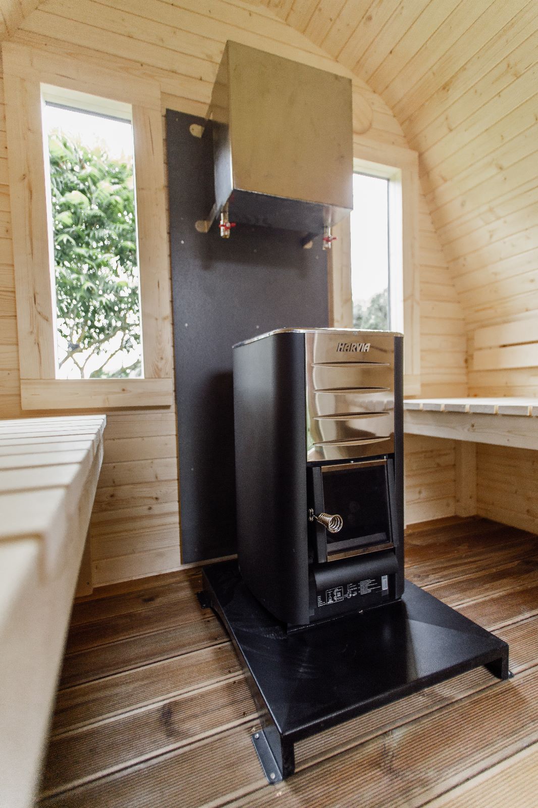 Halo Saunas The Wellness Hut 4 to 6 Person Outdoor Sauna - Nuovo Luxury
