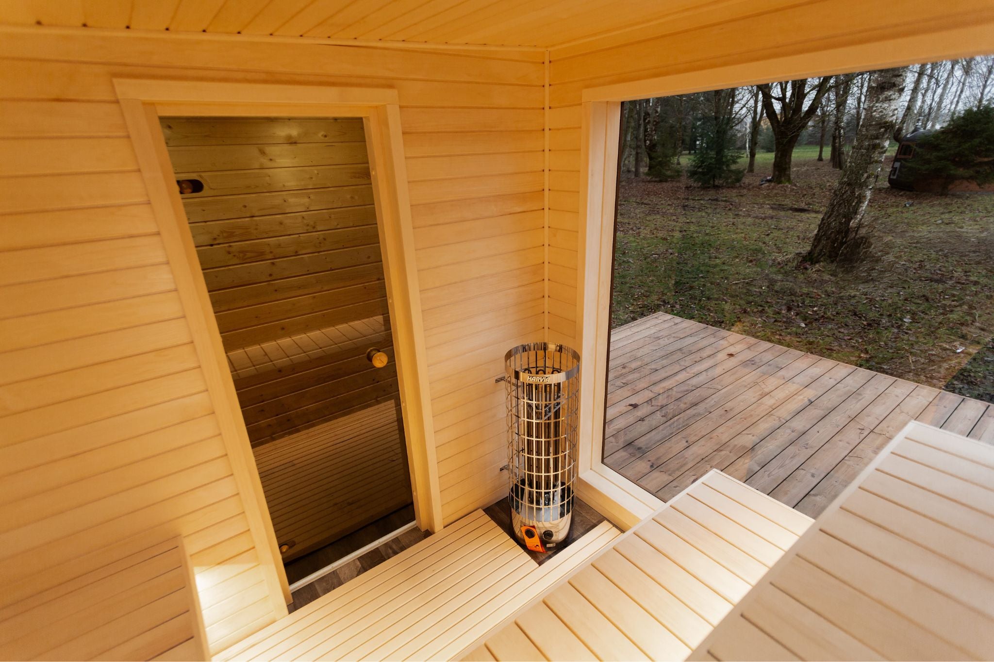 Halo Saunas Fort Soleil 4 to 6 Person Traditional Sauna