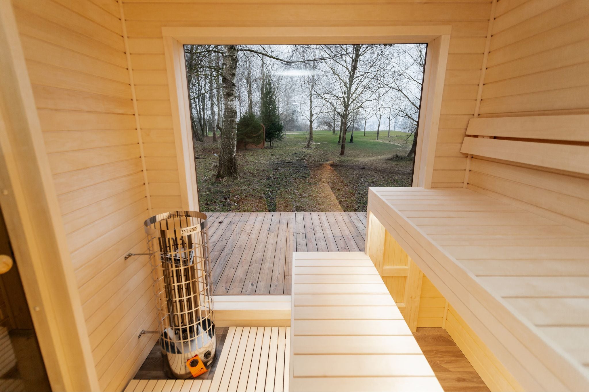 Halo Saunas Fort Soleil 4 to 6 Person Traditional Sauna