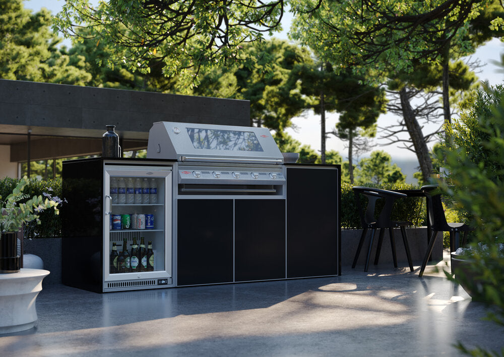 FrescoPro Canberra Outdoor Kitchen with Pro Line 6 Burner Barbeque- Granite / ACP Doors - Nuovo Luxury